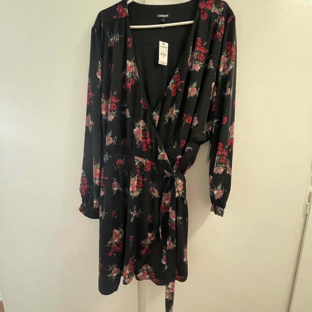 Express long sleeve floral wrap dress